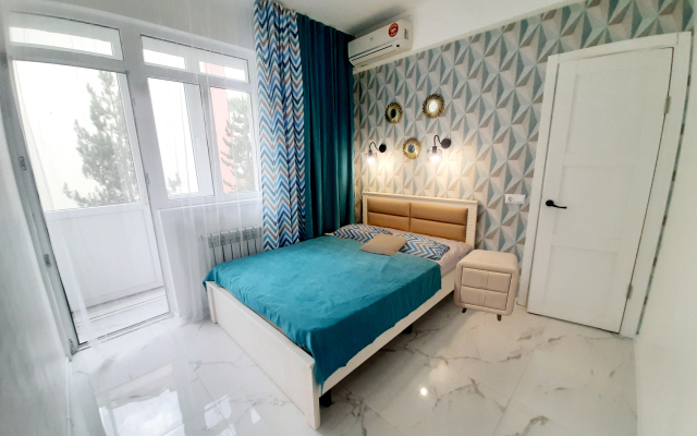 S 2 Spalnyami Ryadom s Podyemnikom Flat