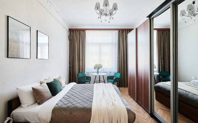 GM Trekhkomnatnye s vidom na Tverskuyu Apartments