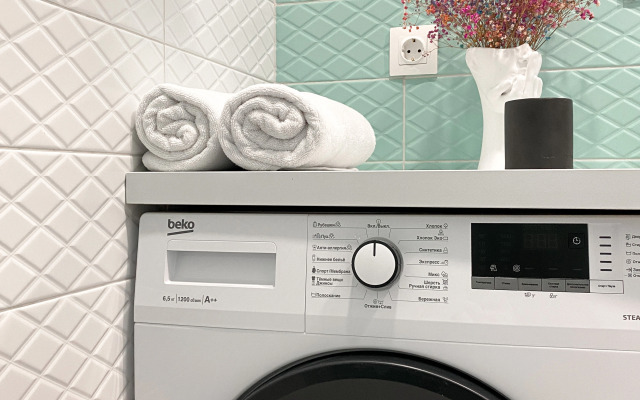 Апартаменты-студия видовая 30 кв.м. с двуспальным диваном и панорамной зоной,  с 15 по 17 этаж