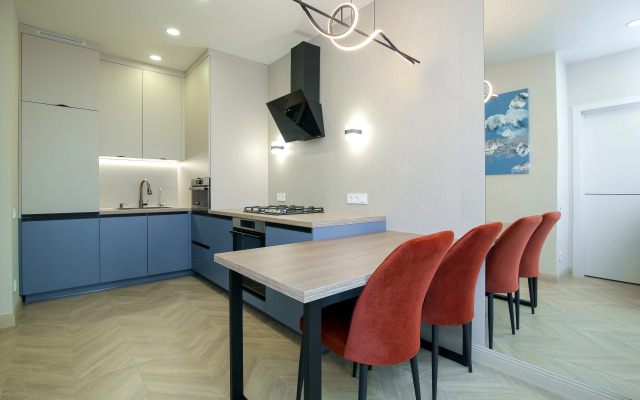 Yevrodvukhkomnatnaya S Sovremennym Remontom Flat