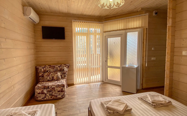 Roza Vetrov Guest House