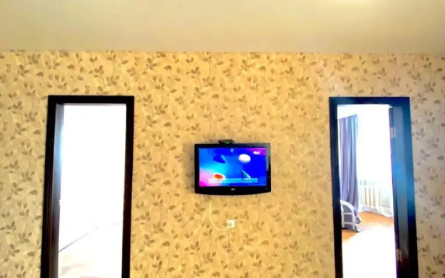 Na Sen-Simona 42/3 Flat