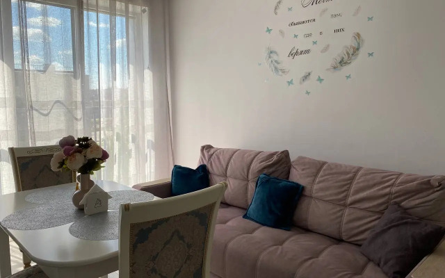 Апартаменты кoмфорт классa в Дoбpoгpaдe