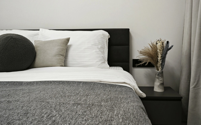 Warm White Flat