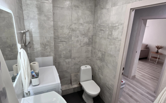 Uyutnaya Nedaleko Ot Tsentra Goroda Flat