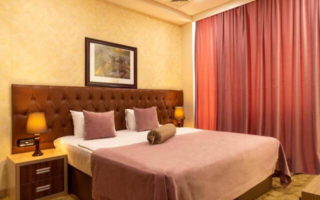 West Shine Hotel