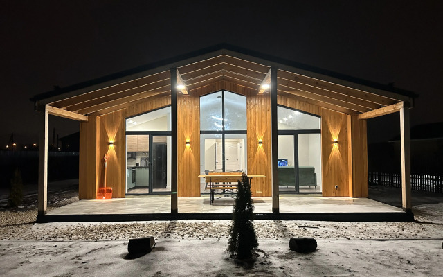 Uyutny U Ozera Private House