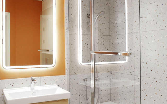 Апартаменты с отдельной спальней в сердце города