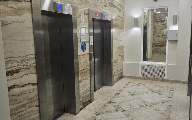 V 600 Metrah Ot Metro V Dome Biznes Klassa Apartments
