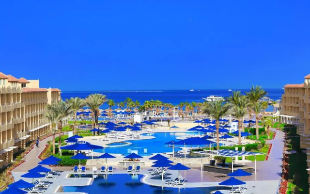 Amwaj Beach Club Abu Soma Resort