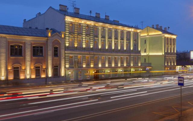 Mirros Moscow Kremlin Hotel