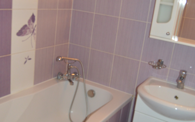 Uyut Flat 5