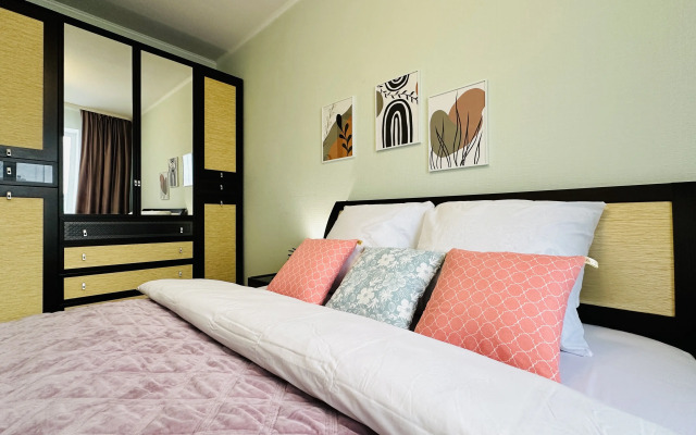 Квартира Уютная трехкомнатная квартира у Пермского зоопарка