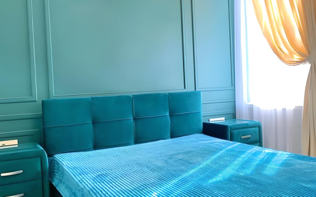 S Dizajnerskim Remontom Na 65 Let Pobedyi Apartments