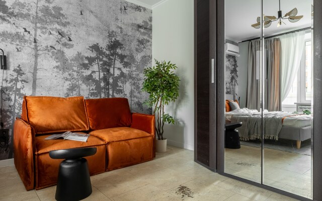 S konditsionerom i shikarnym dizaynerskim remontom Flat