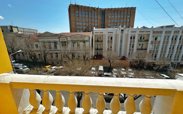 S Novym Remontom V Samom Serdtse Vladivostoka Flat
