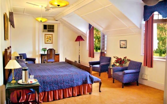 Отель WelcomHeritage Taragarh Palace