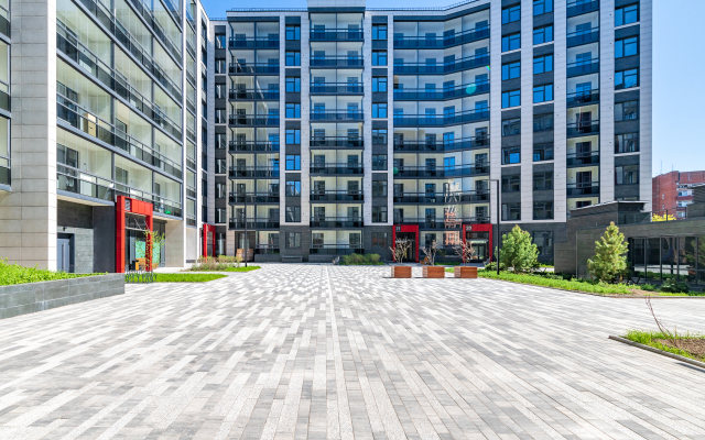 V ZhK Prityazhenie Apartments