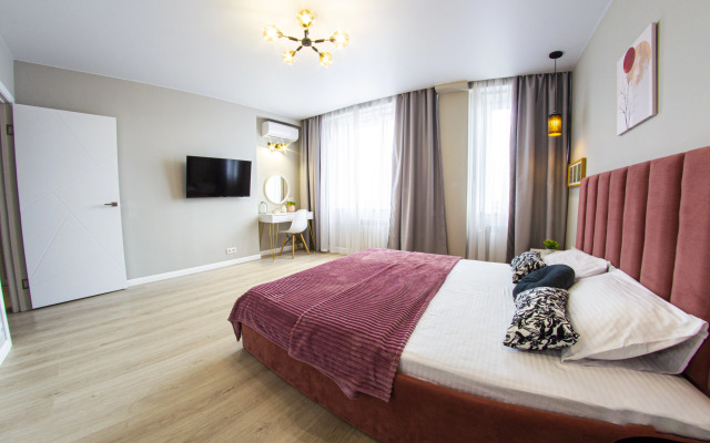 Ryadom S Gertsen Plaza Flat