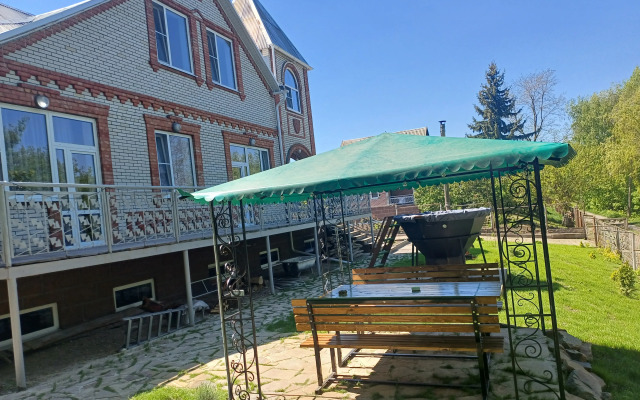 Udacha Guest house