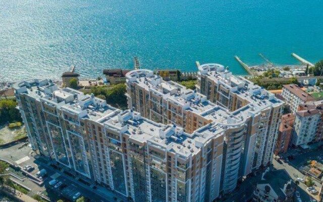 U morya v Tsentral'nom Sochi Flat