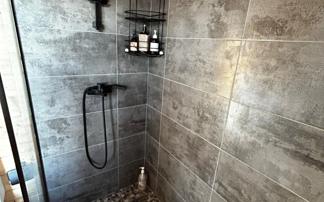 Частный Дом с баней в хвойном лесу на 20 сотках