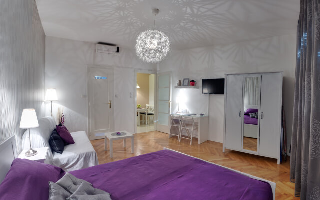 Center Of Zagreb Gallery Apartments