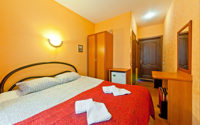 Leo-Lina Mini-Hotel