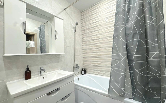 Квартира трехкомнатная на Притомском рядом с Кадетским училищем