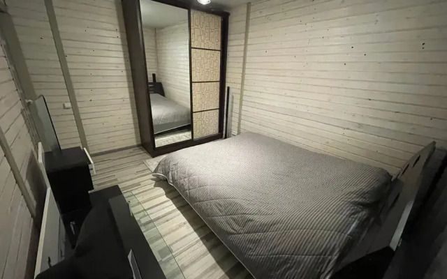 Частный дом уютный деревянный с красивым видом