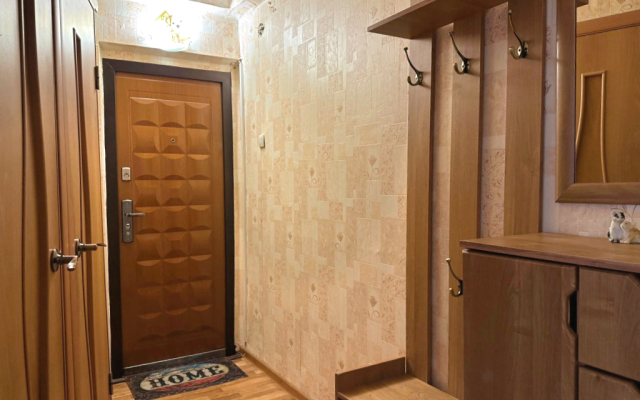 Dvuhkomnatnaja semejnaja Flat