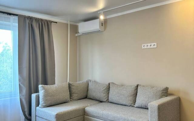 Квартира Трехкомнатная Дзержинского 75