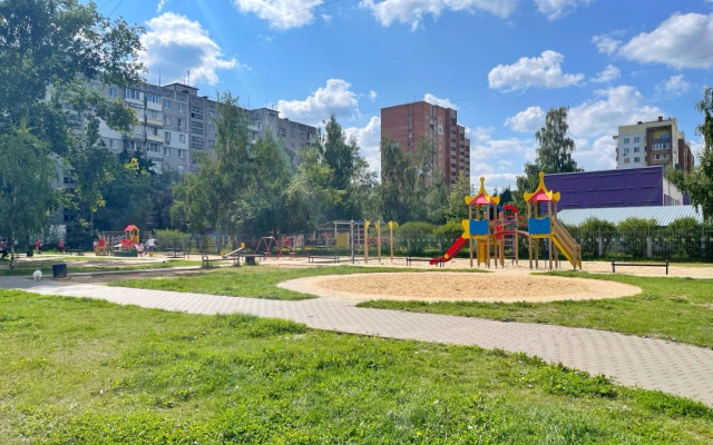Apartamentyi Mescherskoe Ozero, Stadion, Strelka, Tsentr