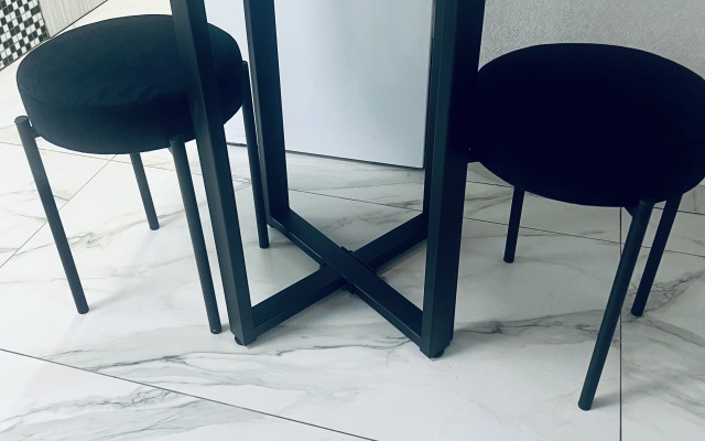 V Tsentre Saratova Flat