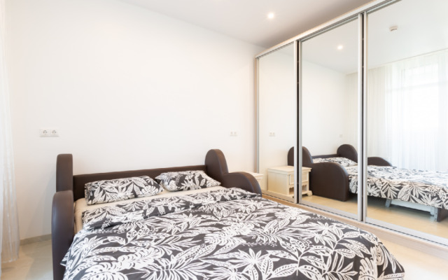 64 V Zhk Otrada Apartments