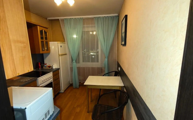 Апартаменты с 1 комнатой рядом с Городской больницей, вид на город (КВАРТИРА51)