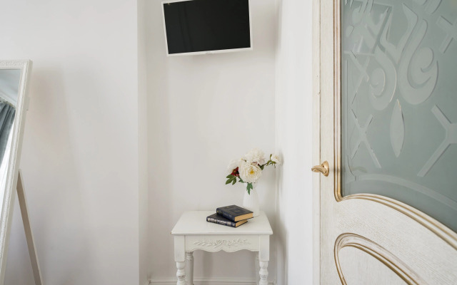 Апартаменты Vega on Furshtatskaya 44