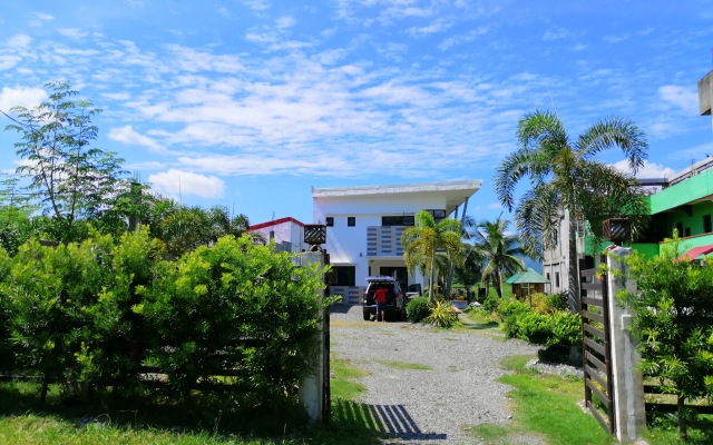Casa Herminia Baler Guest House