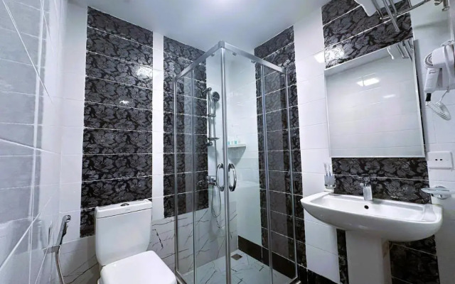 Amazon Hotel