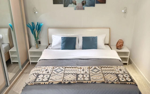 Na ulitse Dobrynina 17A Flat
