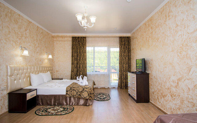 Grand Noy Hotel