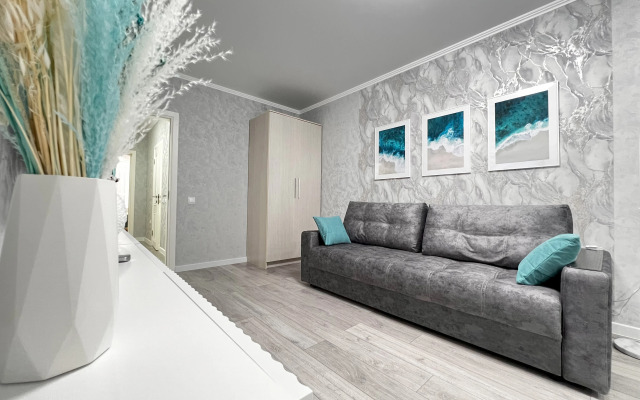 V Prekrasnom Novom Zhk Levoberezhye Flat
