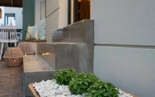 Natali Apartments