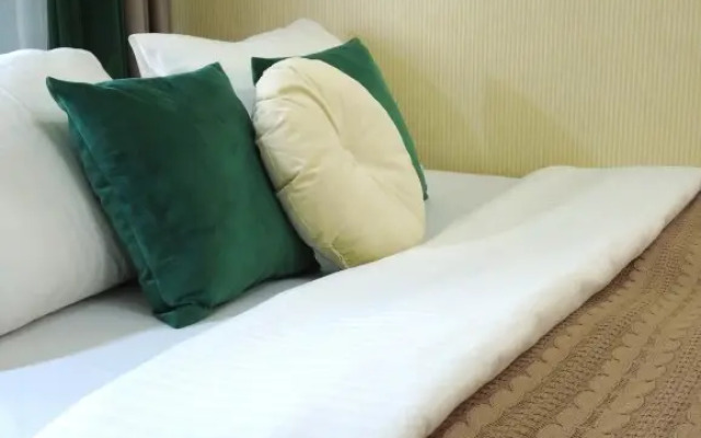 Apartments Queenstay Tropikana Na Voykovskoy