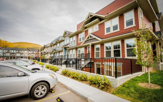 GLOBALSTAY New Apartments in Cranbrook Free street parking Apartments