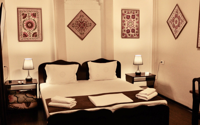 Гостевой дом Al Bukhari Hotel