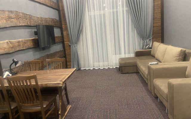 V Glk Solnechnaya Dolina Na 5 Chel Apartments