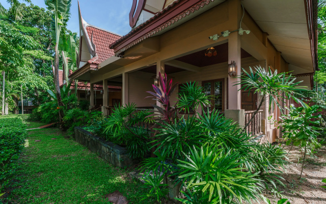 Апартаменты Thai studio style at Palm Village Phuket