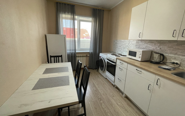 Na Kommunisticheskom Prospekte 5/1 Apartments