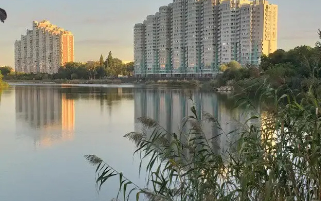 Квартира Двухкомнатная у озера в центре